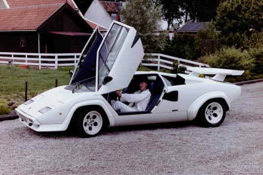 アイドロン LAMBORGHINI COUNTACH LP400S 1979 Lamborghini Countach LP400S Series I VIN: 1121098